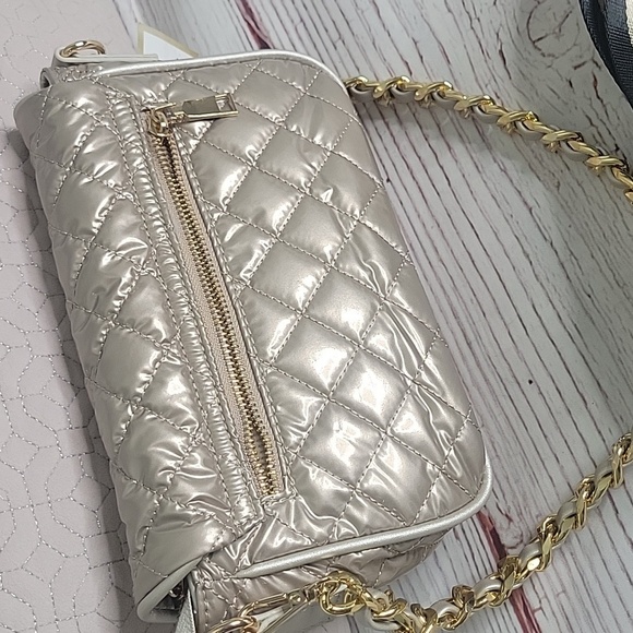 LEMONBELLA Quilted Soft Beige/Gold Metallic Crossbody Bag NWT - Picture 8 of 10
